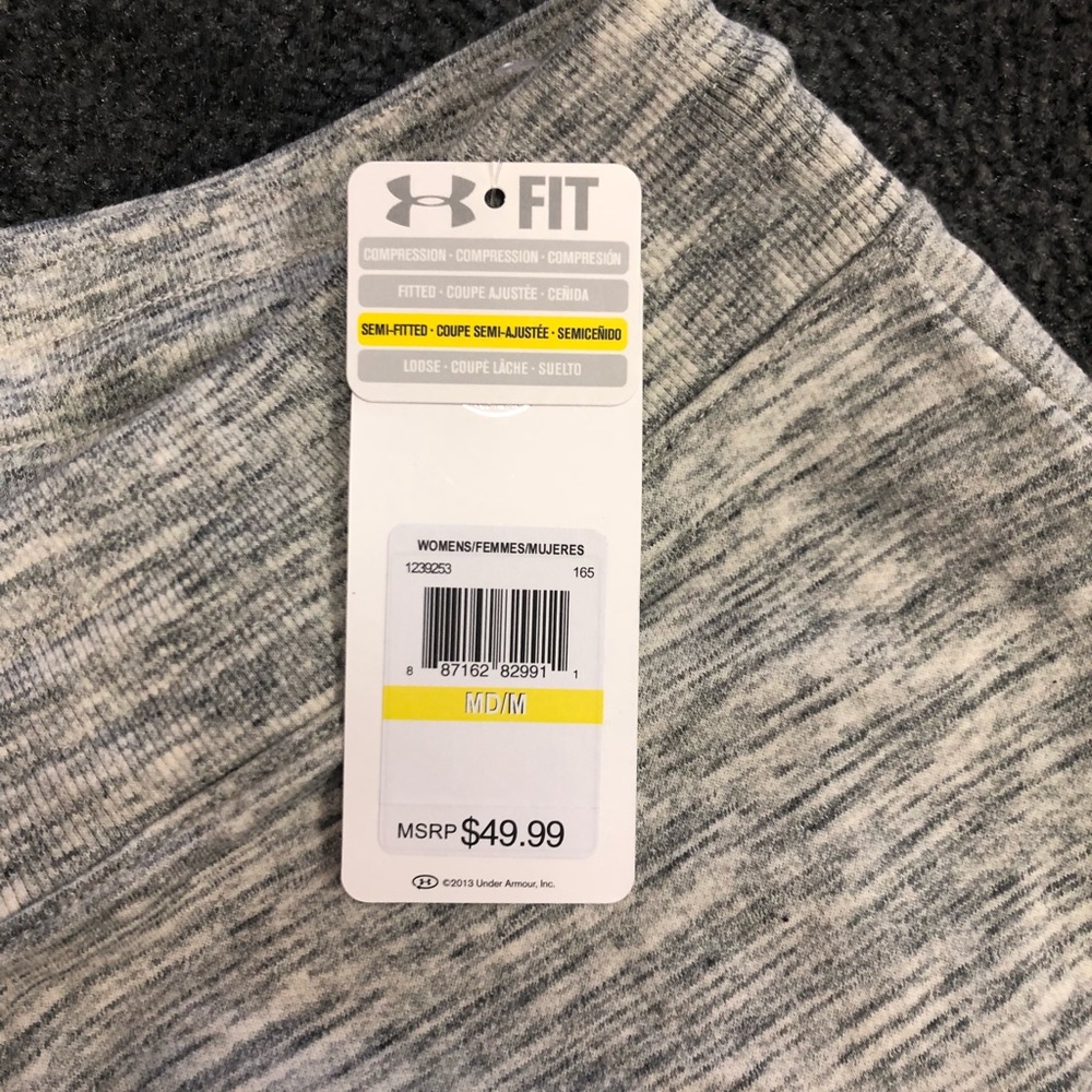 Women’s Under  Armour Capri - Picture 3 of 4